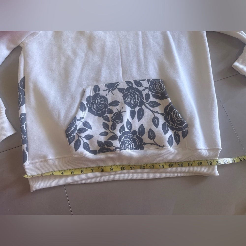 Cornerstore BODEGA Heartbreaker Floral Hoodie - Picture 4 of 15